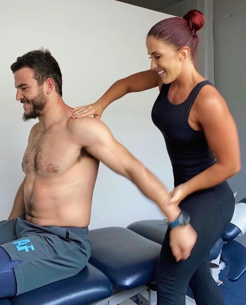 Shae has a special interest in managing shoulder injuries, headaches and neck pain, or any performance related injuries particularly those of strength athletes.